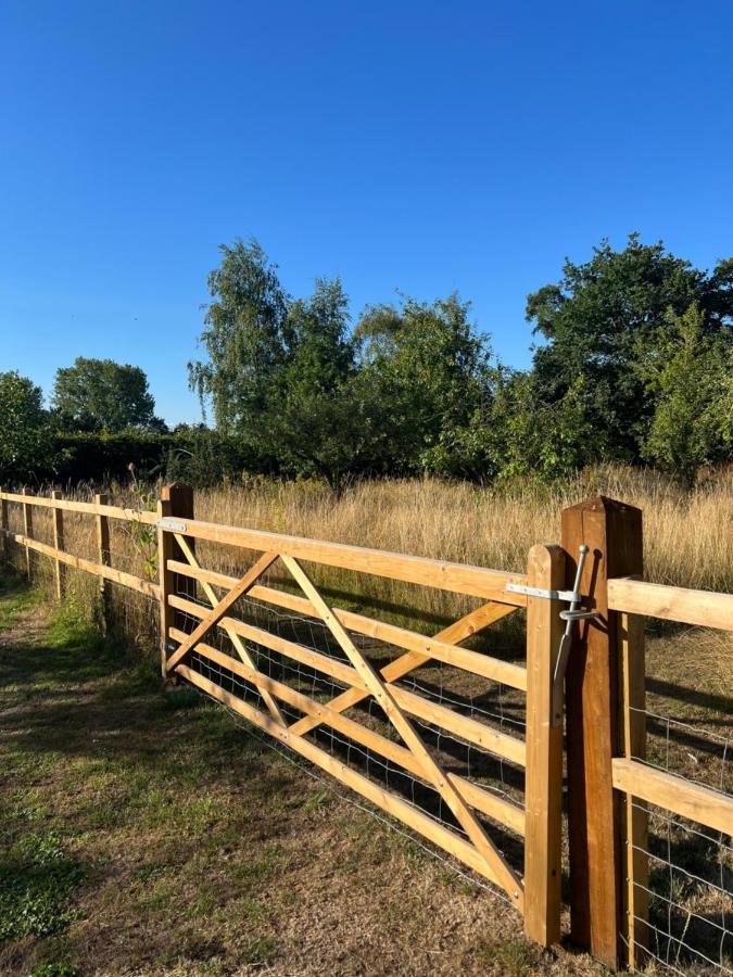 Gorgeous Comfortable Barn With Huge Private Orchard In Quiet Suffolk Location Depden Εξωτερικό φωτογραφία